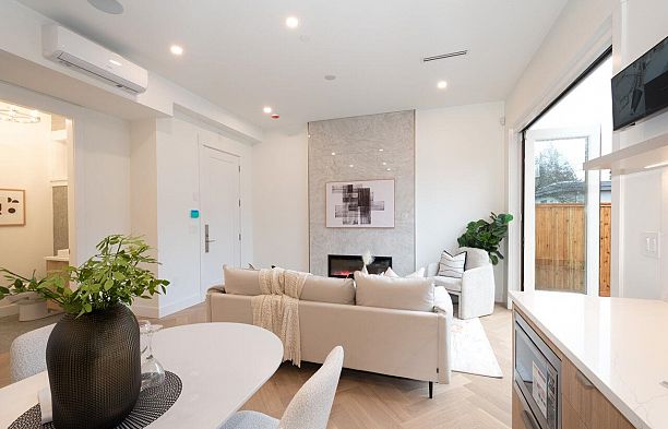 4424 W 4th Avenue Point Grey