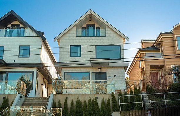 4426 W 4th Avenue Point Grey