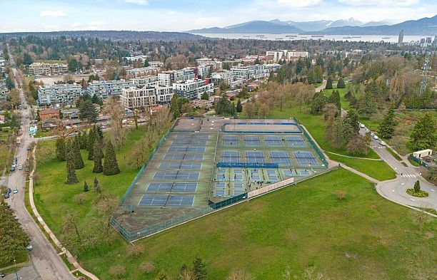 205 5089 Quebec Street Main