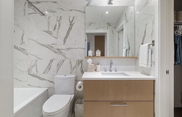 105 5383 Cambie Street Cambie