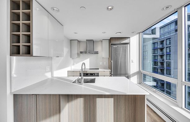 1405 1788 Columbia Street False Creek