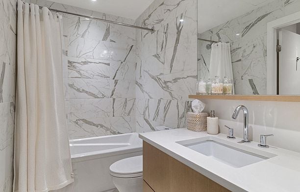 105 5383 Cambie Street Cambie