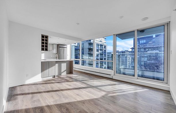 1405 1788 Columbia Street False Creek