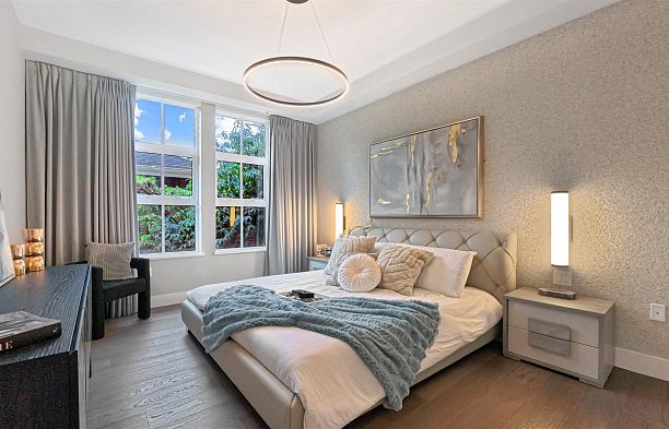 204 1009 Laurier Avenue Shaughnessy