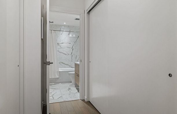 105 5383 Cambie Street Cambie