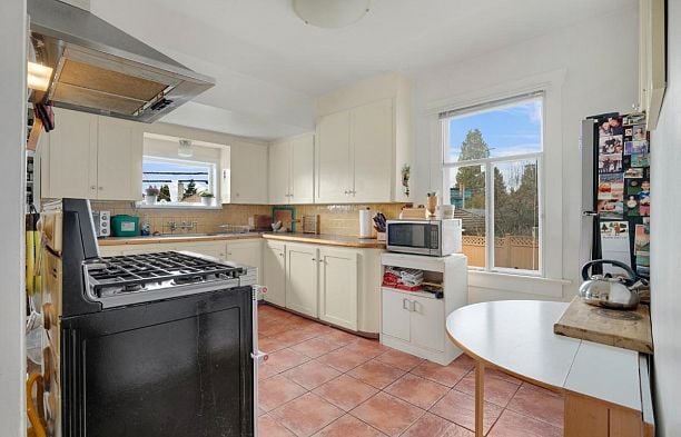 7405 West Boulevard S.W. Marine