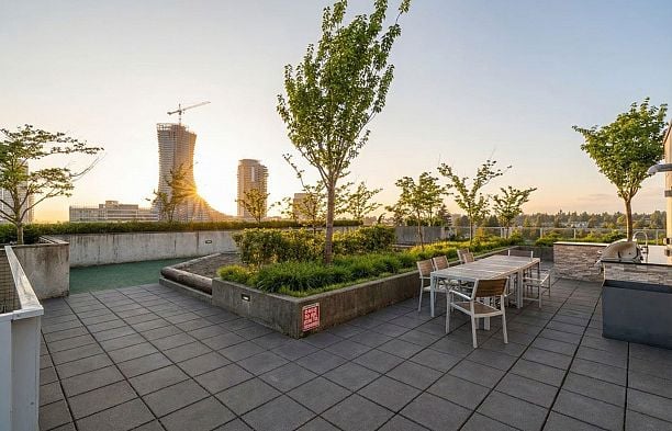 105 5383 Cambie Street Cambie