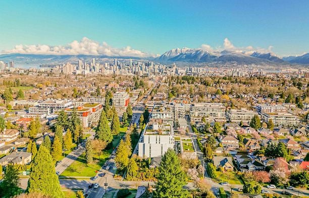 208 4408 Cambie Street Cambie