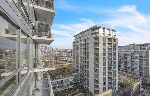 1405 1788 Columbia Street False Creek