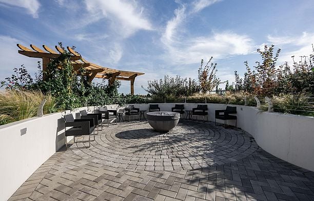 372 438 W King Edward Avenue Cambie