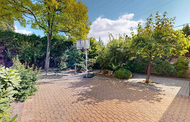 1510 W 33rd Avenue Shaughnessy