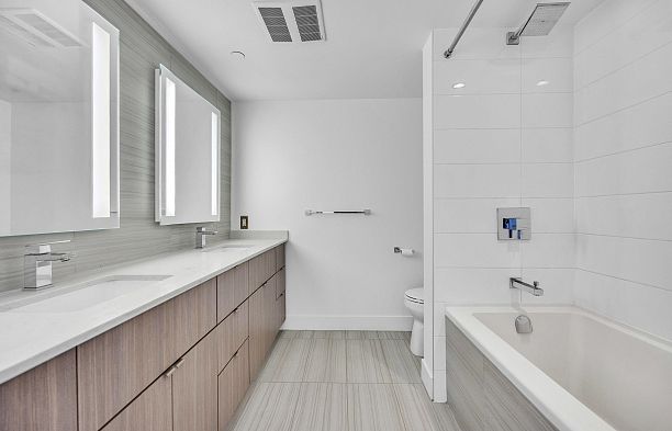 1405 1788 Columbia Street False Creek