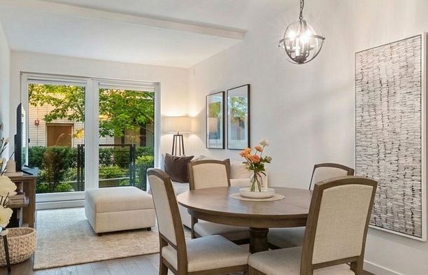 105 5383 Cambie Street Cambie