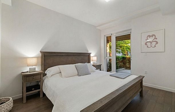 105 5383 Cambie Street Cambie