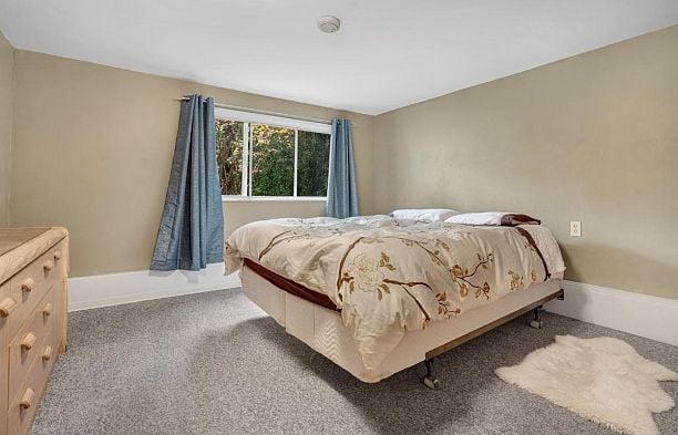 7405 West Boulevard S.W. Marine