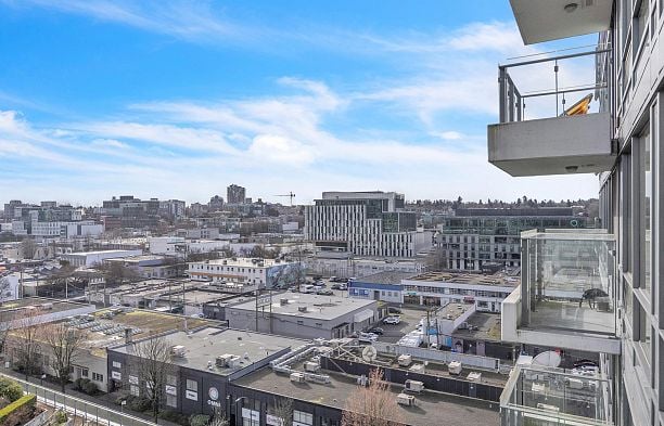 1405 1788 Columbia Street False Creek