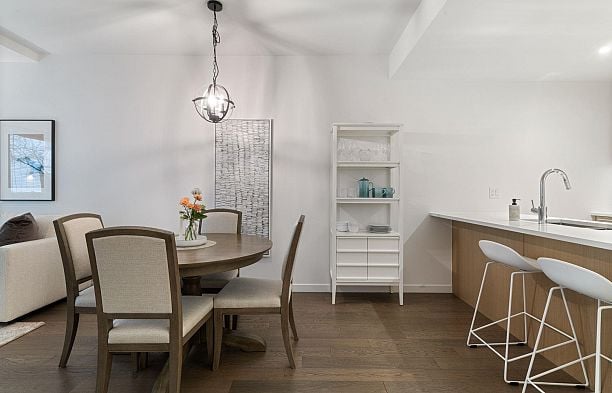 105 5383 Cambie Street Cambie