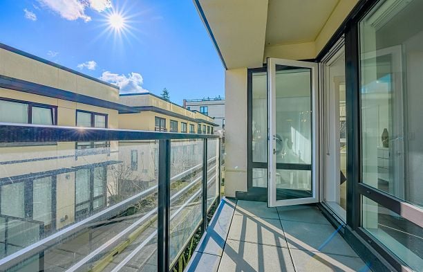 208 4408 Cambie Street Cambie