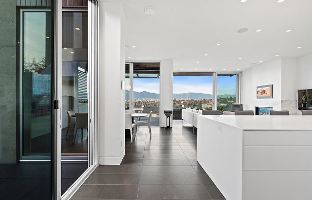 2705 W 30th Avenue MacKenzie Heights