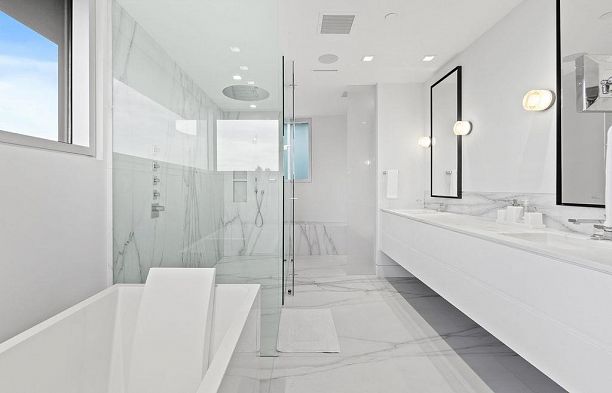 2705 W 30th Avenue MacKenzie Heights