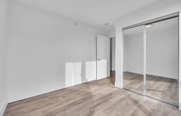 1405 1788 Columbia Street False Creek