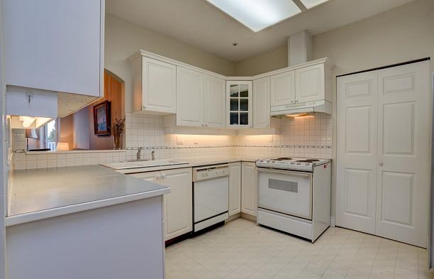 402 3621 W 26th Avenue Dunbar