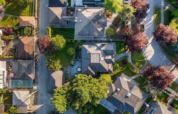 2318 Oliver Crescent Arbutus