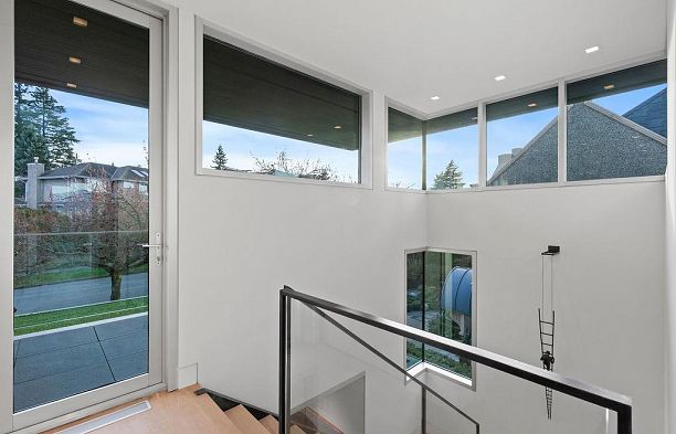 2705 W 30th Avenue MacKenzie Heights