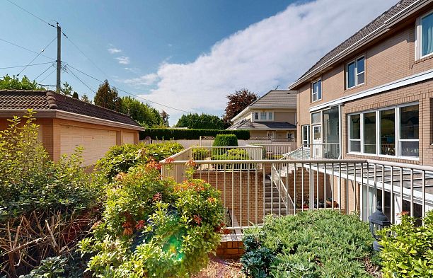 1510 W 33rd Avenue Shaughnessy