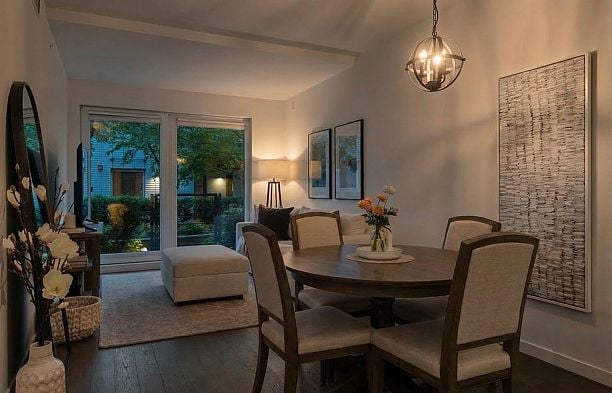 105 5383 Cambie Street Cambie