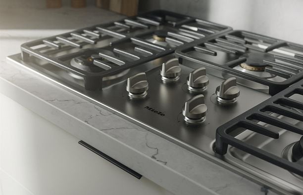 2 240 E 37th Avenue Main