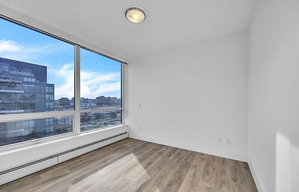 1405 1788 Columbia Street False Creek