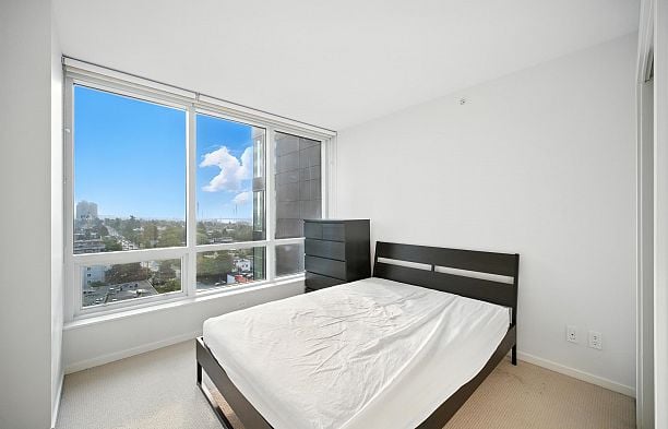 1502 8588 Cornish Street S.W. Marine