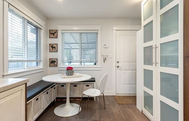 6360 Sophia Street Main