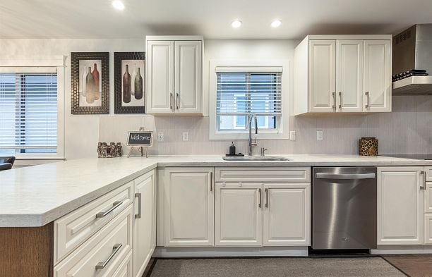 6360 Sophia Street Main