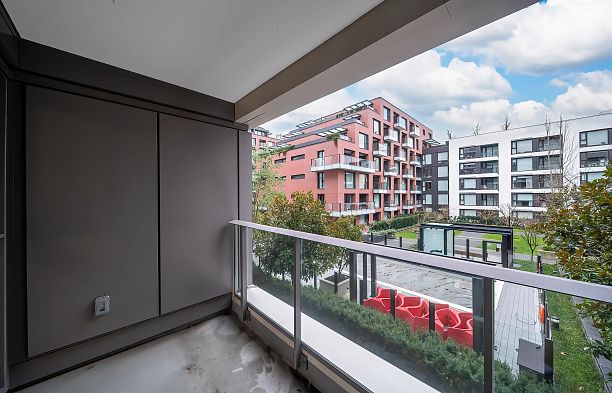 311 7228 Adera Street South Granville