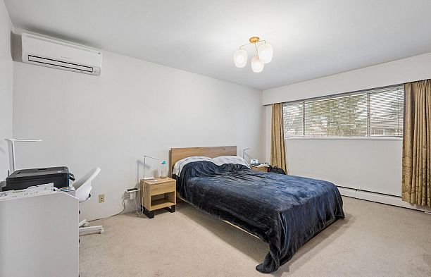 5606 Willow Street Cambie