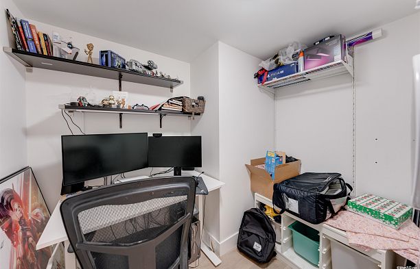 1507 1788 Columbia Street False Creek