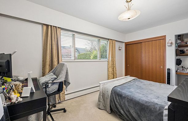 5606 Willow Street Cambie