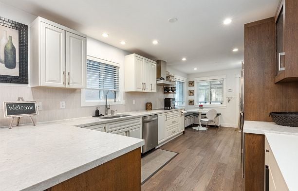 6360 Sophia Street Main