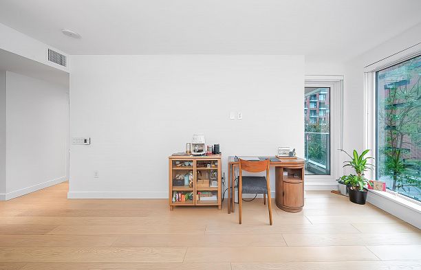 311 7228 Adera Street South Granville