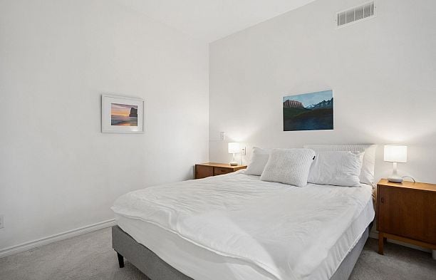 978 W 16th Avenue Cambie