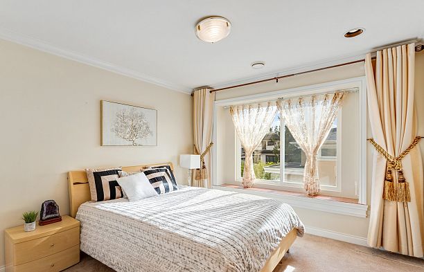 1088 W 42nd Avenue South Granville