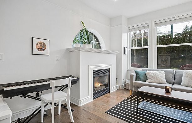 978 W 16th Avenue Cambie