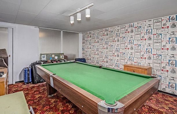 5433 Ash Street Cambie