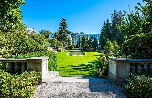 311 7228 Adera Street South Granville