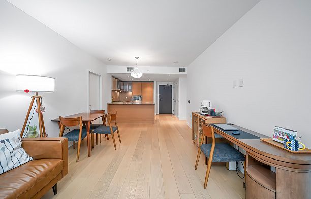 311 7228 Adera Street South Granville