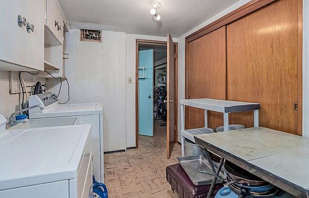 5433 Ash Street Cambie