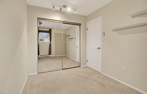 4 3301 W 16th Avenue Kitsilano