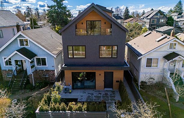 1 372 E 37th Avenue Main